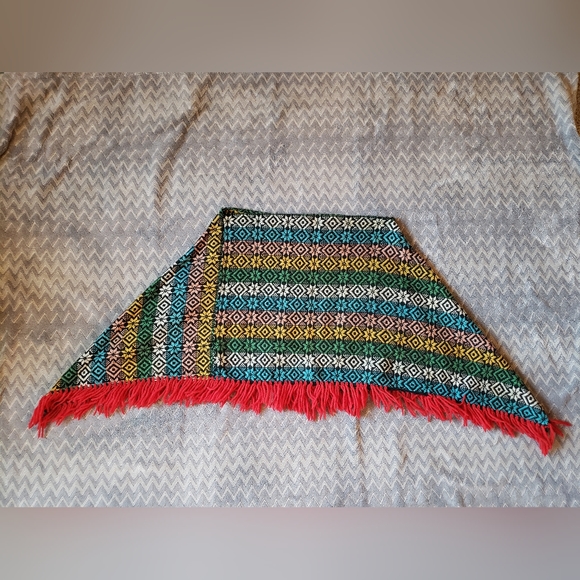 Vintage embroidered skirt - Picture 7 of 7